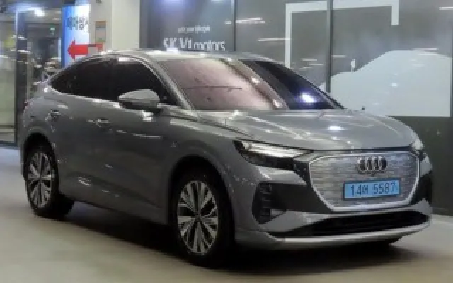 인천대형차중고 Q4 e-트론 40 스포트백 매물 사진 7 - 2024/08 54,179km